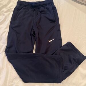 Nike Boys Therma-Fit Black Pants Joggers Sz Youth
Medium EUC